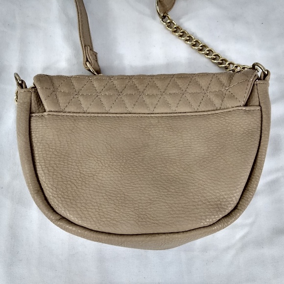 CHARMING CHARLIE Satchel Wallet Taupe w/Chains - Picture 4 of 8